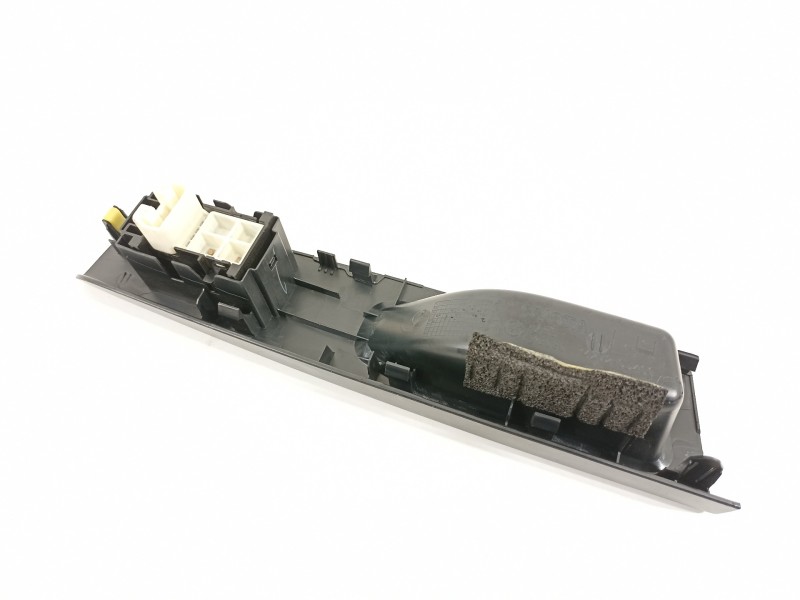 Recambio de mando elevalunas trasero izquierdo para toyota yaris hsd active referencia OEM IAM 742720D400 8292B6D 