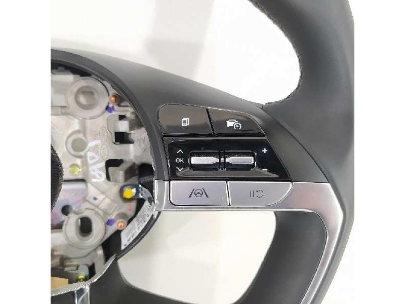 Recambio de volante para hyundai tucson style 2wd referencia OEM IAM 56113N9000 56170N9000 20102700081