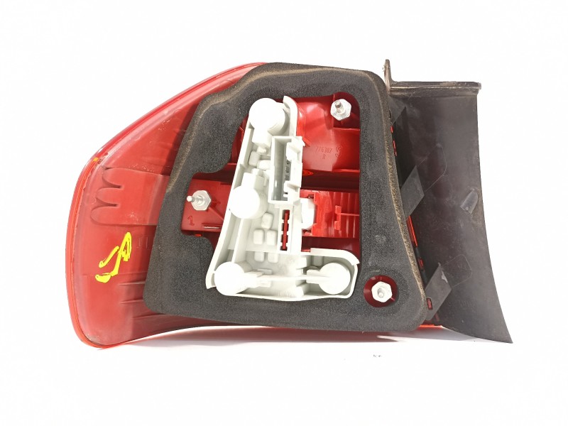 Recambio de piloto trasero derecho para bmw serie 3 berlina (e90) 320d referencia OEM IAM 63216937458 693745829 