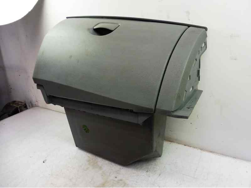 Recambio de guantera para renault clio iii authentique referencia OEM IAM 8200407712  