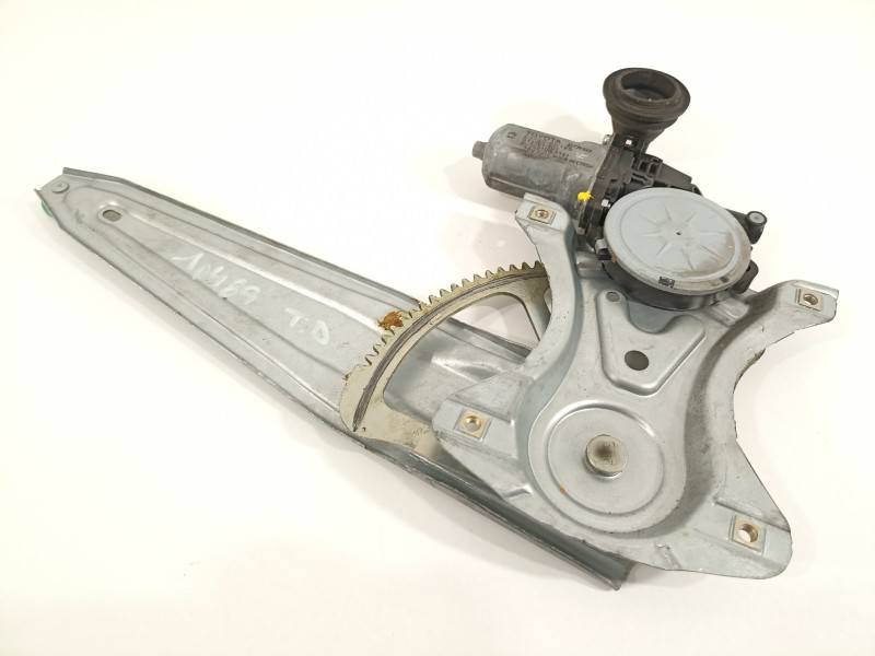 Recambio de elevalunas trasero derecho para toyota yaris hsd active referencia OEM IAM 857200D120 973581101 AV2621002341