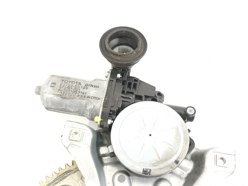 Recambio de elevalunas trasero derecho para toyota yaris hsd active referencia OEM IAM 857200D120 973581101 AV2621002341