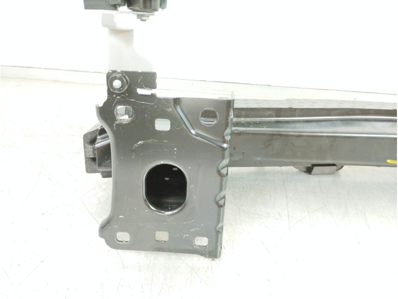 Recambio de refuerzo paragolpes delantero para seat arona xperience referencia OEM IAM 6F0807111B 6F0807109H 