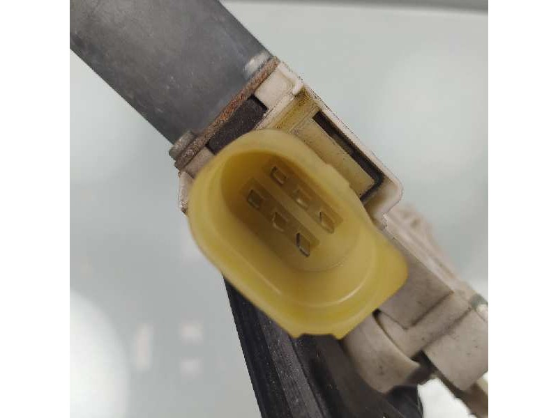 Recambio de elevalunas delantero izquierdo para bmw serie 3 berlina (e90) 320d referencia OEM IAM 6927027 0130822226 7060265S