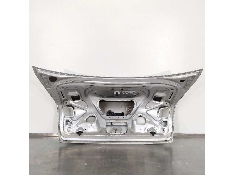 Recambio de tapa maletero para audi a4 berlina (8e) 2.0 tdi 16v (103kw) referencia OEM IAM 8E5827755A  