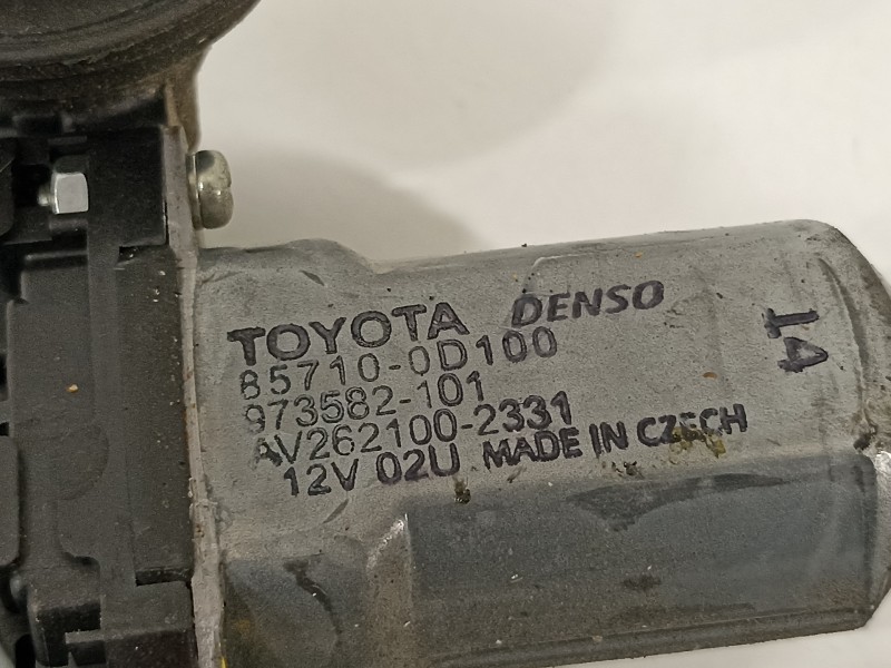 Recambio de elevalunas trasero izquierdo para toyota yaris hsd active referencia OEM IAM 857100D100 973582101 AV2621002331