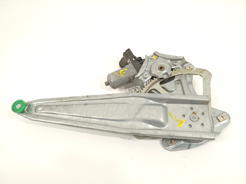 Recambio de elevalunas trasero izquierdo para toyota yaris hsd active referencia OEM IAM 857100D100 973582101 AV2621002331