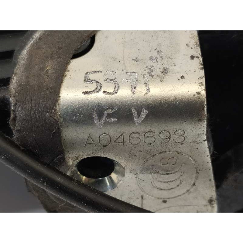 Recambio de cerradura puerta delantera izquierda para toyota corolla verso (r1) 2,2 d-4d sport referencia OEM IAM A046693  