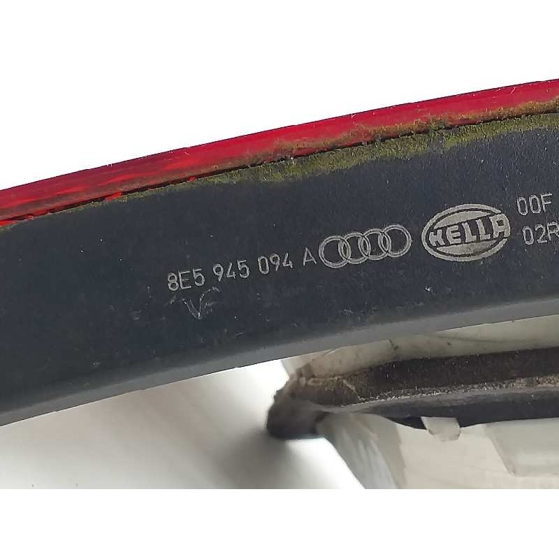 Recambio de piloto trasero derecho para audi a4 berlina (8e) 2.0 tdi 16v (103kw) referencia OEM IAM 8E5945094A  