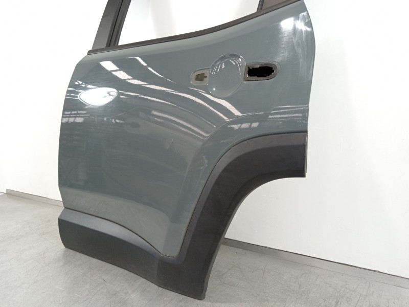 Recambio de puerta trasera izquierda para jeep renegade deserthawk 4wd referencia OEM IAM   