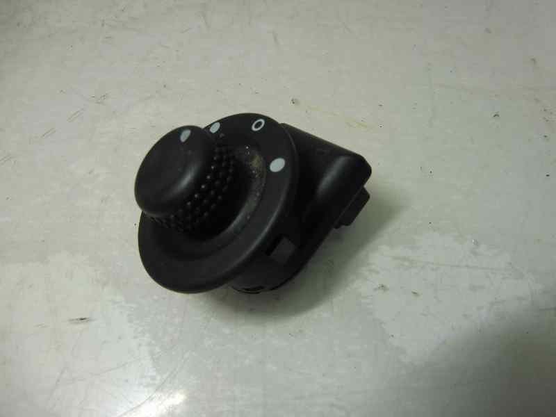 Recambio de mando retrovisor para renault master kasten l4h3 gka 3,5t referencia OEM IAM 255704649R  