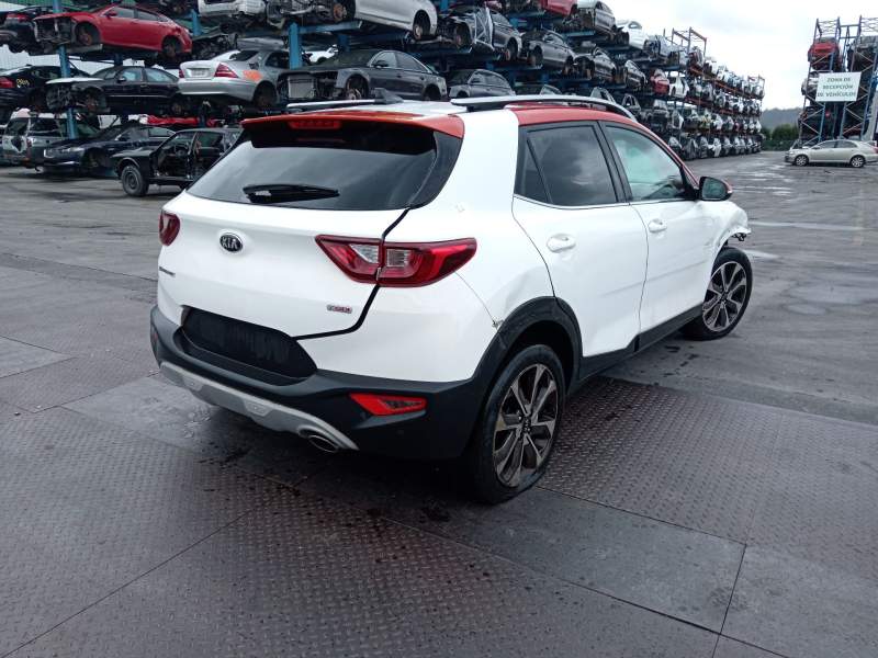 kia stonic (yb) del año 2020