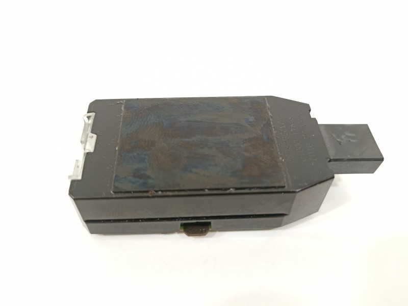 Recambio de sensor para toyota yaris hsd active referencia OEM IAM 899410D010 4232002032 