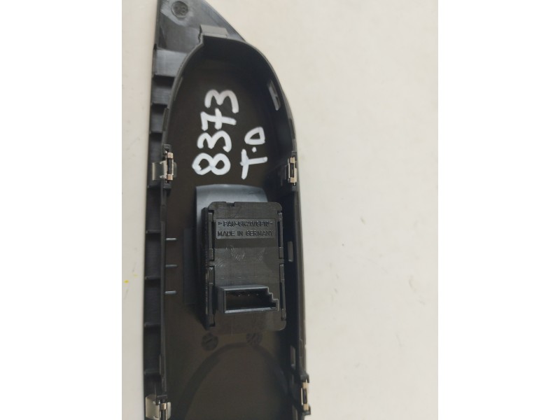 Recambio de mando elevalunas trasero derecho para bmw x1 (e84) sdrive 18d referencia OEM IAM 6935534 15979800 