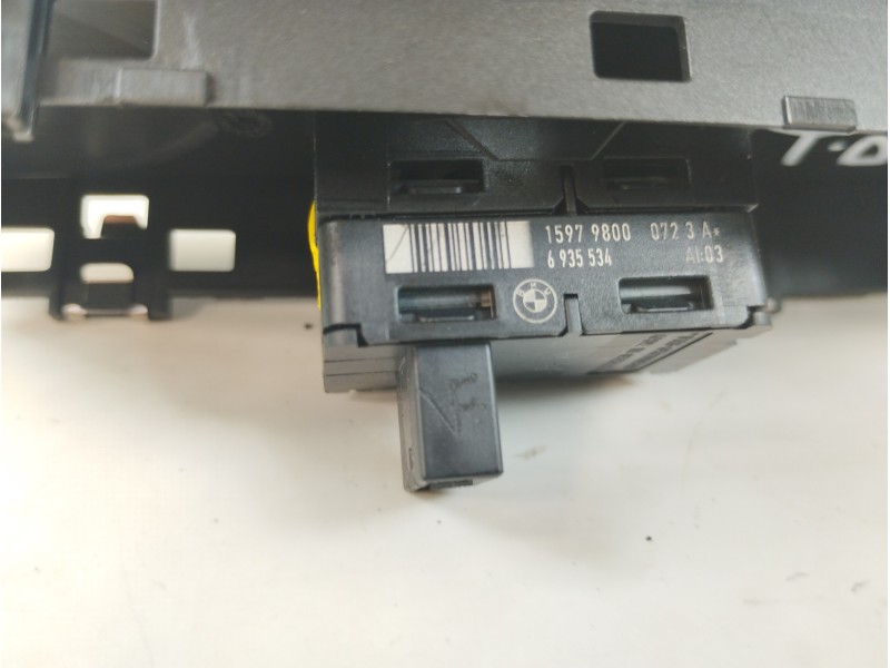 Recambio de mando elevalunas trasero derecho para bmw x1 (e84) sdrive 18d referencia OEM IAM 6935534 15979800 