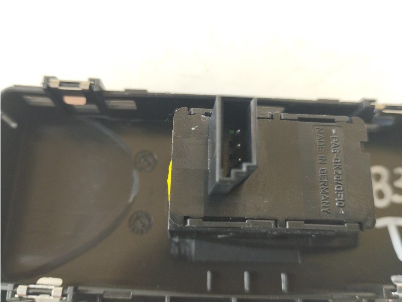 Recambio de mando elevalunas trasero izquierdo para bmw x1 (e84) sdrive 18d referencia OEM IAM 6935534 15979800 