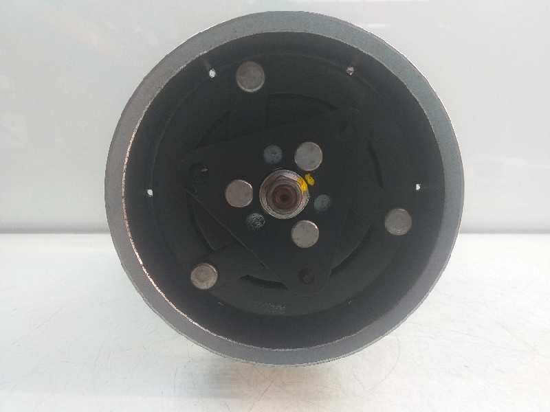 Recambio de compresor aire acondicionado para renault twingo authentique referencia OEM IAM 8200819568 06370711961 