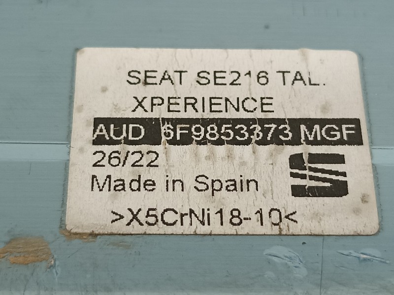 Recambio de moldura para seat arona xperience referencia OEM IAM 6F9853373MGF  