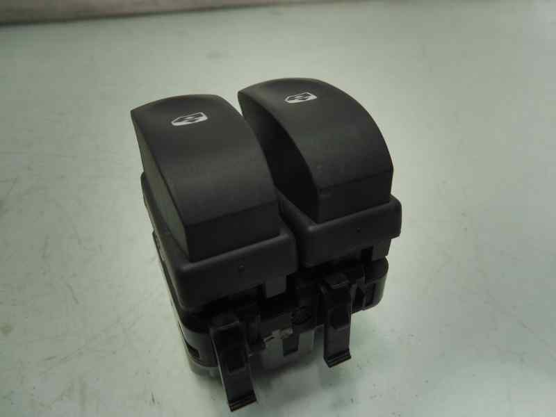 Recambio de mando elevalunas delantero izquierdo para renault twingo authentique referencia OEM IAM 214939A  