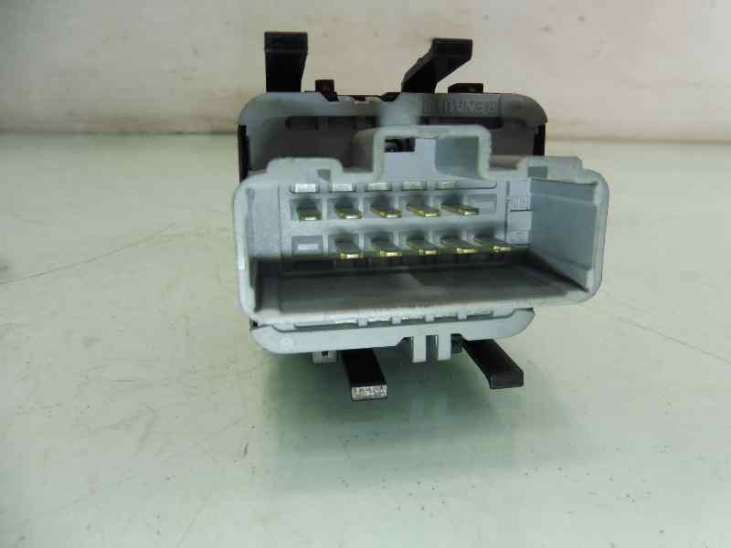 Recambio de mando elevalunas delantero izquierdo para renault twingo authentique referencia OEM IAM 214939A  