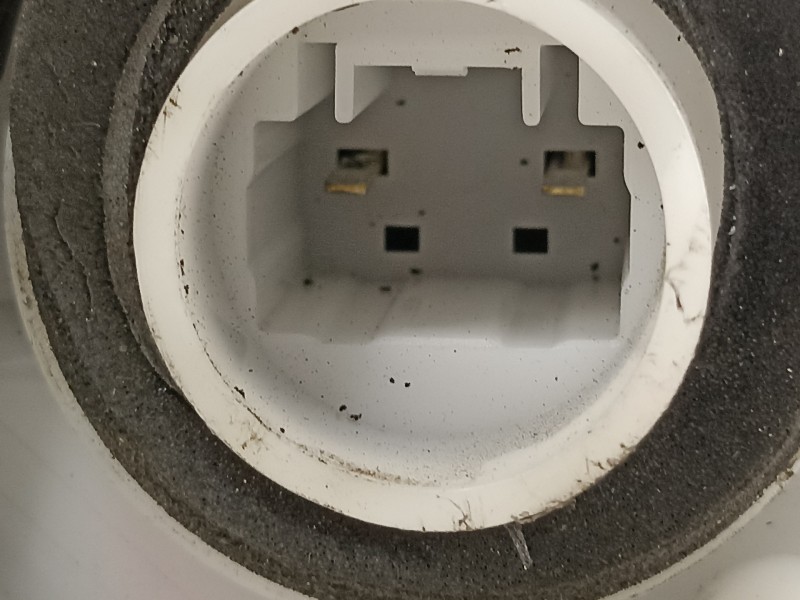 Recambio de cerradura puerta trasera izquierda para toyota yaris hsd active referencia OEM IAM 02014120F1  