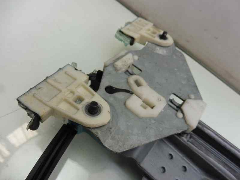 Recambio de elevalunas delantero izquierdo para renault twingo authentique referencia OEM IAM 400957C  