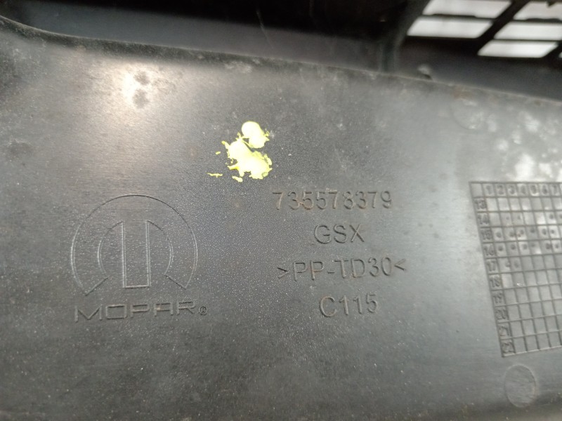 Recambio de torpedo para jeep renegade deserthawk 4wd referencia OEM IAM 735578379  