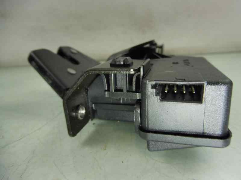 Recambio de cerradura maletero / porton para bmw serie 3 berlina (e46) 320d referencia OEM IAM 51248196401  