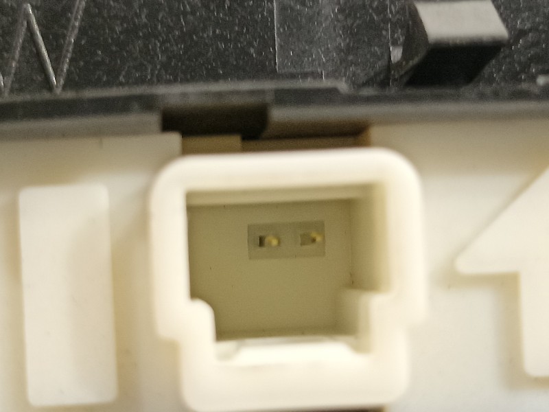 Recambio de maneta exterior porton para toyota yaris hsd active referencia OEM IAM   