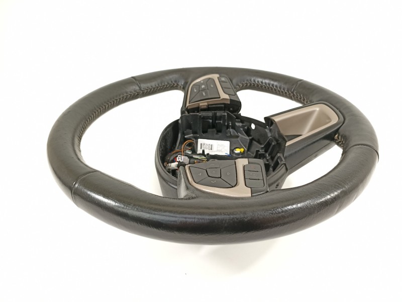 Recambio de volante para jeep renegade deserthawk 4wd referencia OEM IAM 7356613140 71777284 735622856