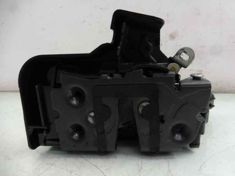 Recambio de cerradura puerta delantera derecha para ford focus berlina (cap) trend referencia OEM IAM 3M5AR21812AK  