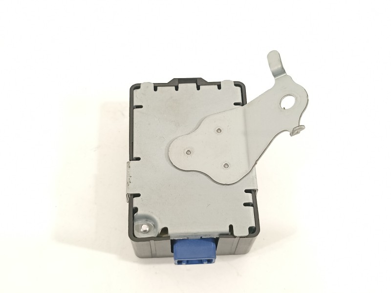 Recambio de modulo electronico para toyota yaris hsd active referencia OEM IAM 897400D280 61G036000 