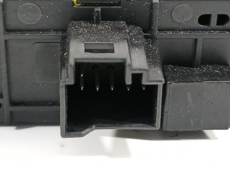 Recambio de warning para jeep renegade deserthawk 4wd referencia OEM IAM 7356350210  