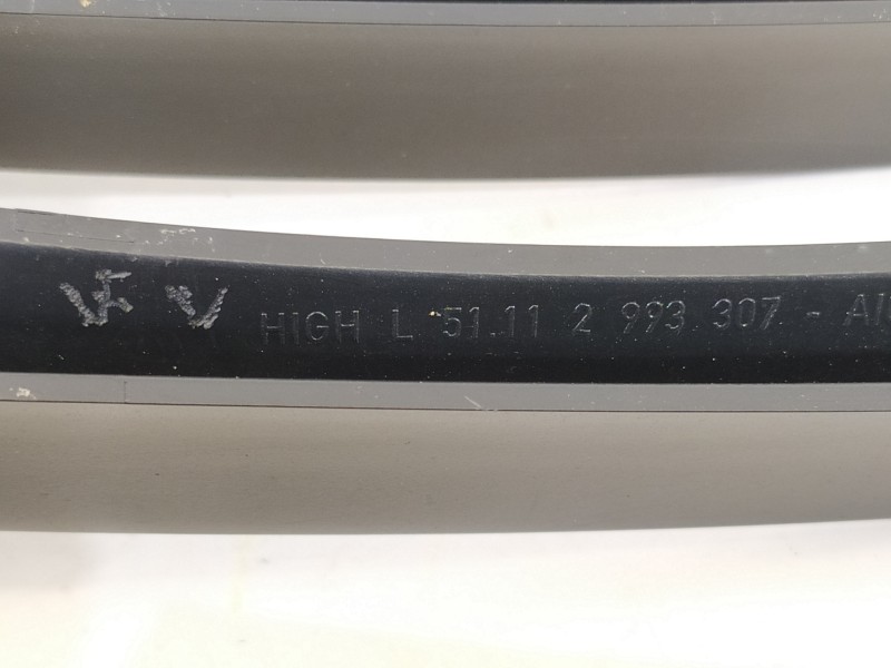 Recambio de rejilla delantera para bmw x1 (e84) sdrive 18d referencia OEM IAM 51112993307 51112993305 10627110