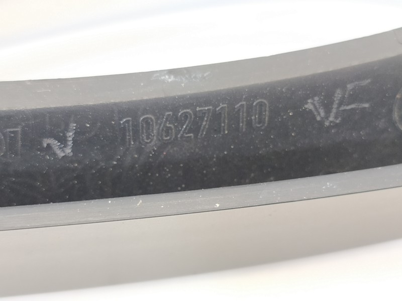 Recambio de rejilla delantera para bmw x1 (e84) sdrive 18d referencia OEM IAM 51112993307 51112993305 10627110