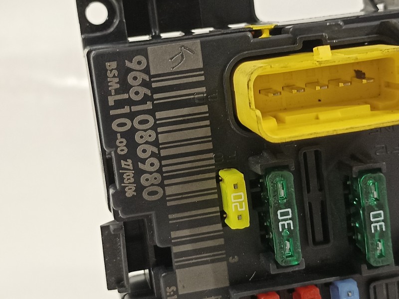 Recambio de caja reles / fusibles para peugeot 207 1.4 16v cat (kfu / et3j4) referencia OEM IAM 9661086980  