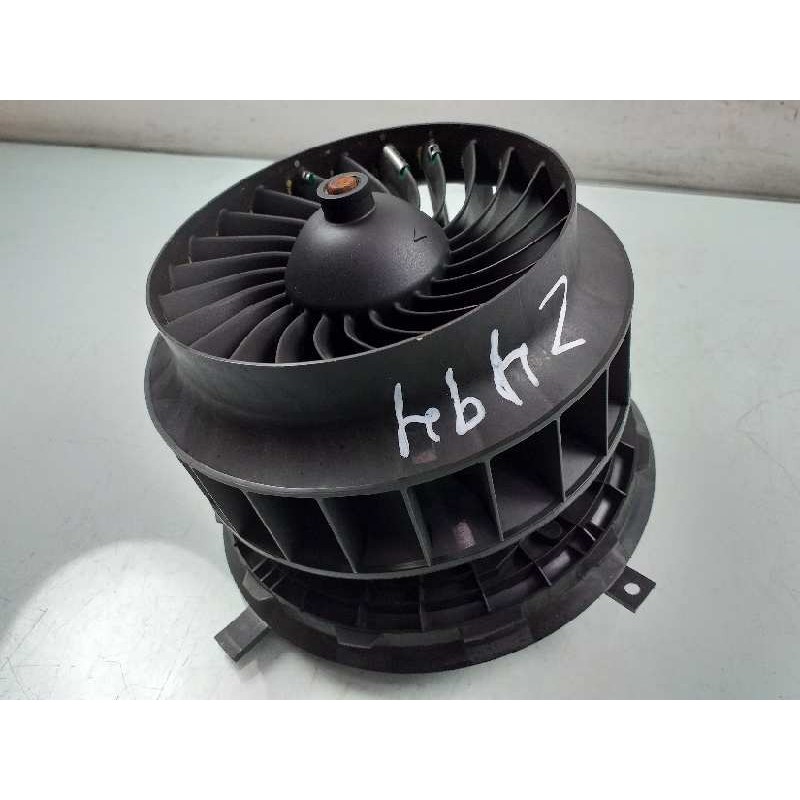 Recambio de ventilador calefaccion para mercedes clase c (w205) familiar c 220 t d 4matic (205.205) referencia OEM IAM 013030900