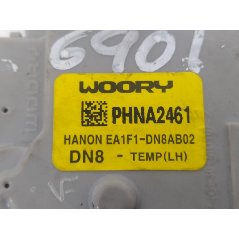 Recambio de motor apertura trampillas climatizador para hyundai tucson style 2wd referencia OEM IAM EA1F1DN8AB02  