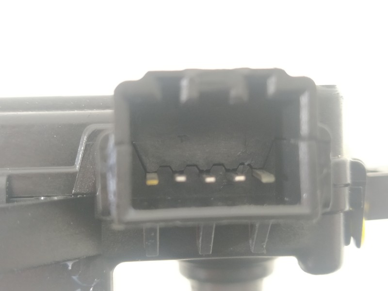 Recambio de motor apertura trampillas climatizador para hyundai tucson style 2wd referencia OEM IAM EA1F0NX5AA  