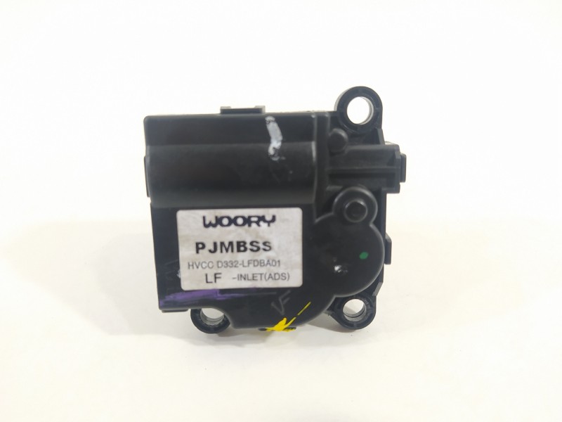 Recambio de motor apertura trampillas climatizador para hyundai tucson style 2wd referencia OEM IAM D332LFDBA01  