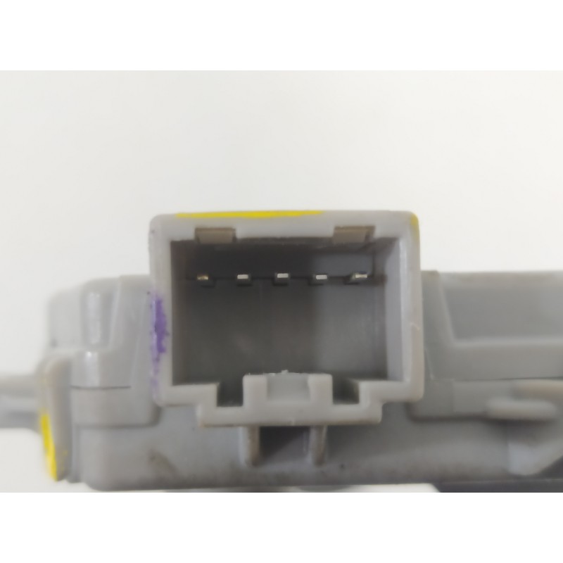Recambio de motor apertura trampillas climatizador para hyundai tucson style 2wd referencia OEM IAM EA1F1DN8AB02  