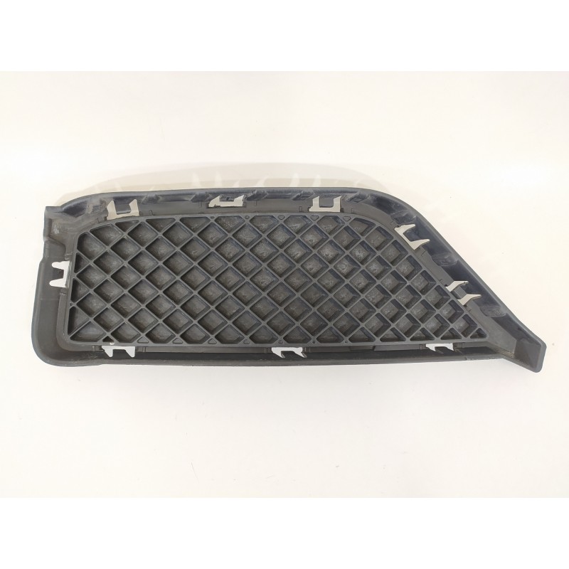 Recambio de rejilla paragolpes delantero para bmw x1 (e84) sdrive 18d referencia OEM IAM 7303755 51117303755 