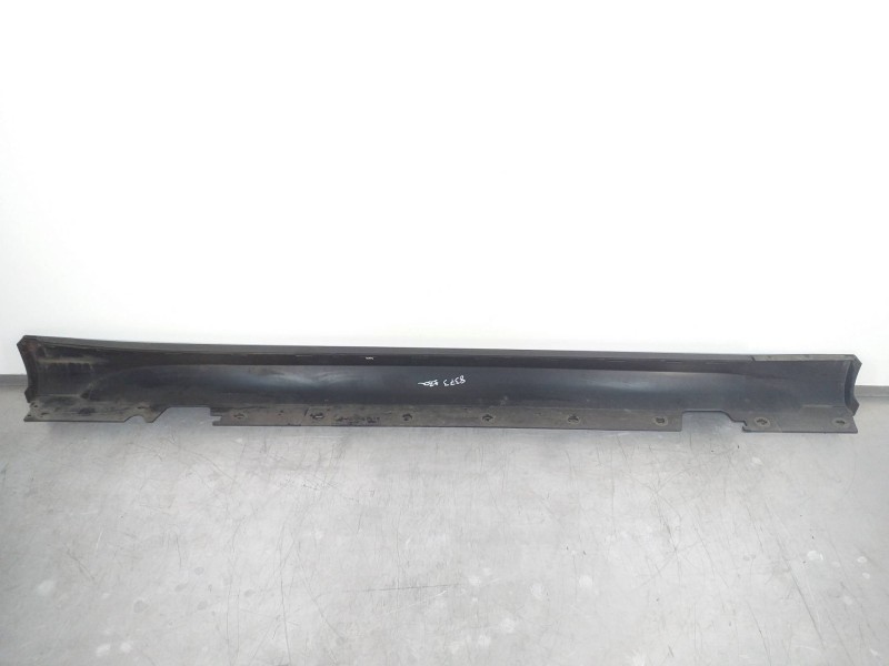 Recambio de faldon lateral para bmw x1 (e84) sdrive 18d referencia OEM IAM 51122990169  