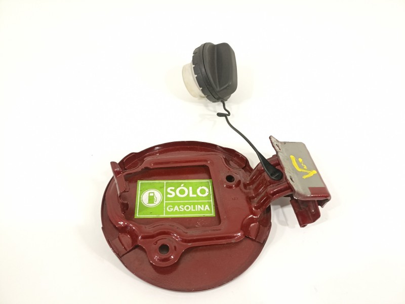 Recambio de tapa exterior combustible para toyota yaris hsd active referencia OEM IAM   