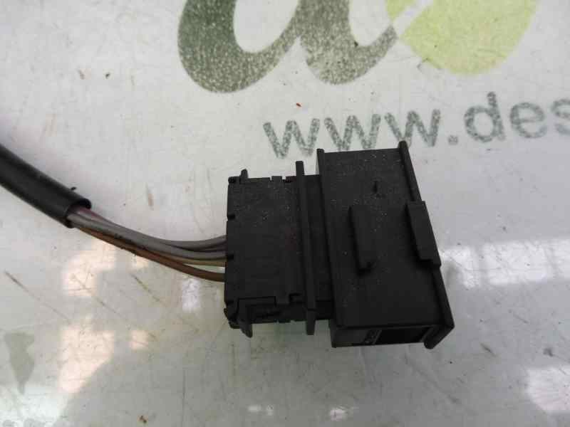 Recambio de retrovisor derecho para volkswagen bora berlina (1j2) trendline referencia OEM IAM 1J1857508D  