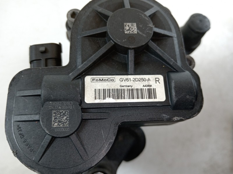 Recambio de pinza freno trasera derecha para ford kuga (cbs) st-line 2wd referencia OEM IAM GV612D250A  