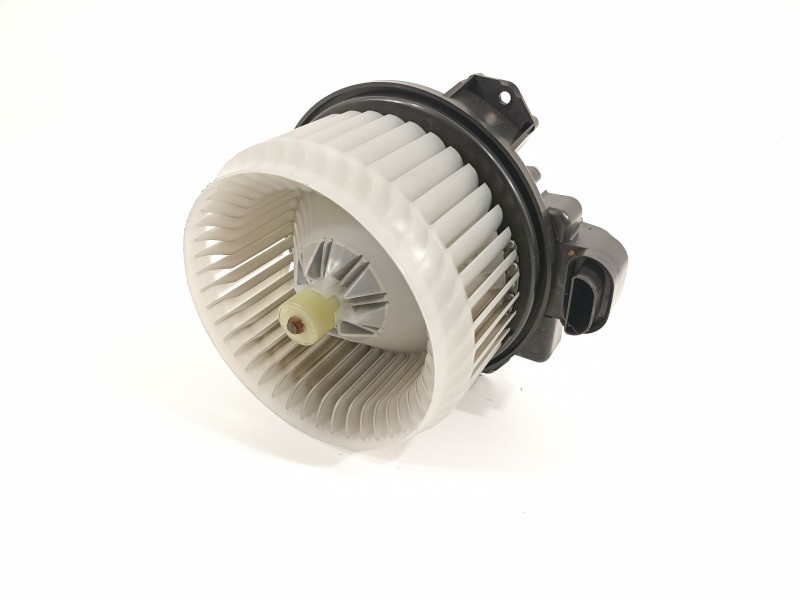 Recambio de ventilador calefaccion para toyota yaris hsd active referencia OEM IAM 871030D220  