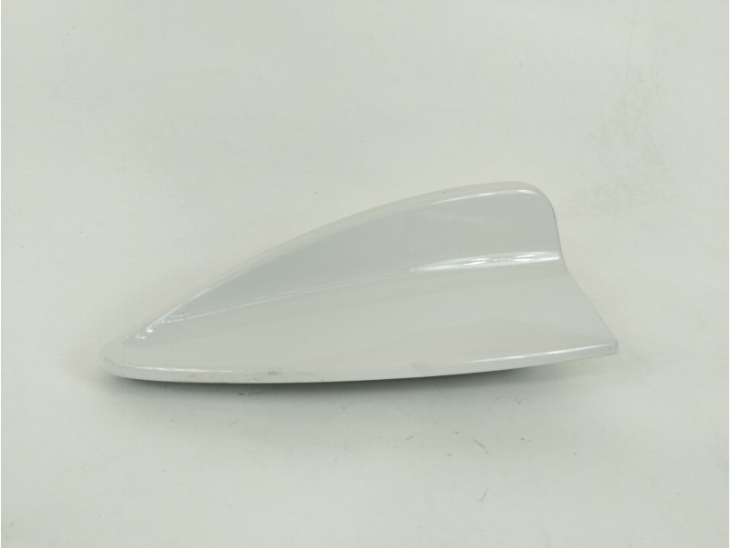 Recambio de antena para bmw x1 (e84) sdrive 18d referencia OEM IAM 9226895 6941372 