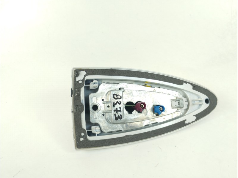 Recambio de antena para bmw x1 (e84) sdrive 18d referencia OEM IAM 9226895 6941372 