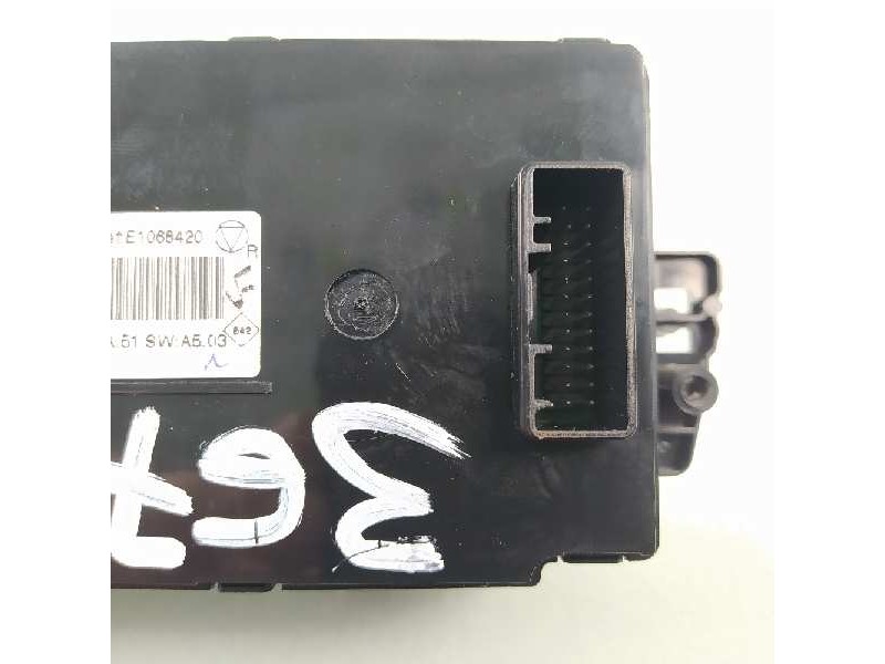 Recambio de mando climatizador para renault megane iii berlina 5 p gt-style referencia OEM IAM 275103596R  